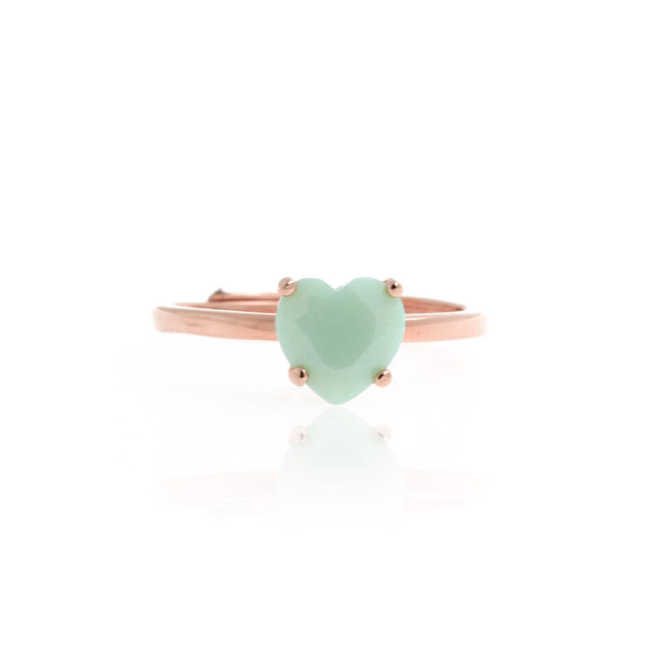 anello con cuore in pietra color verde acqua